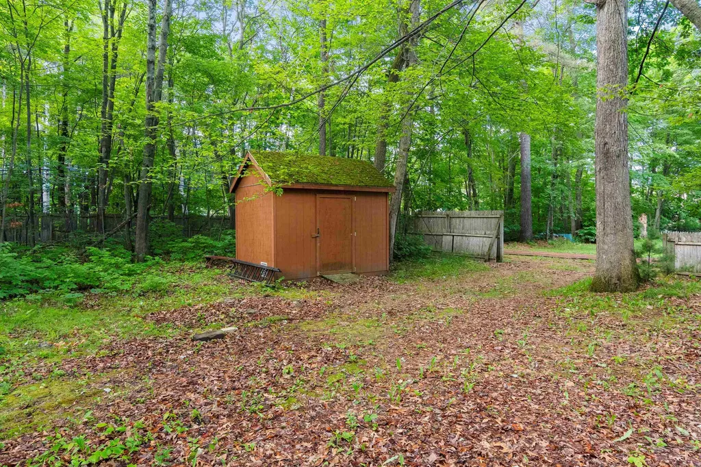 184 Colchester Point Road Colchester VT 05446