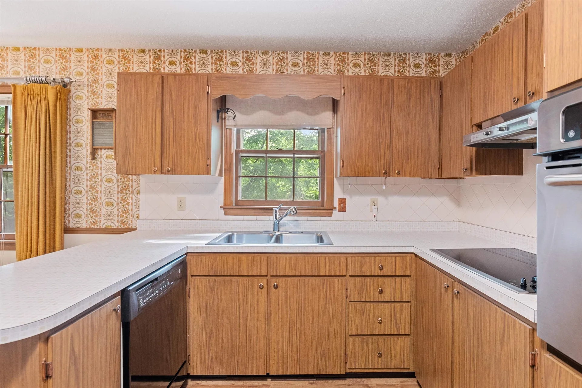 184 Colchester Point Road Colchester VT 05446