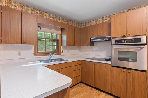 184 Colchester Point Road Colchester VT 05446