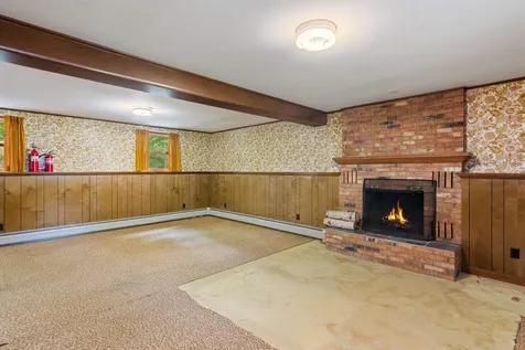 184 Colchester Point Road Colchester VT 05446