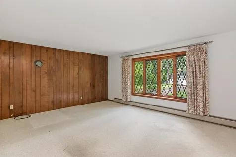 184 Colchester Point Road Colchester VT 05446