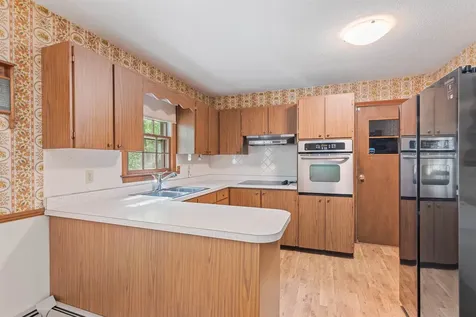 184 Colchester Point Road Colchester VT 05446