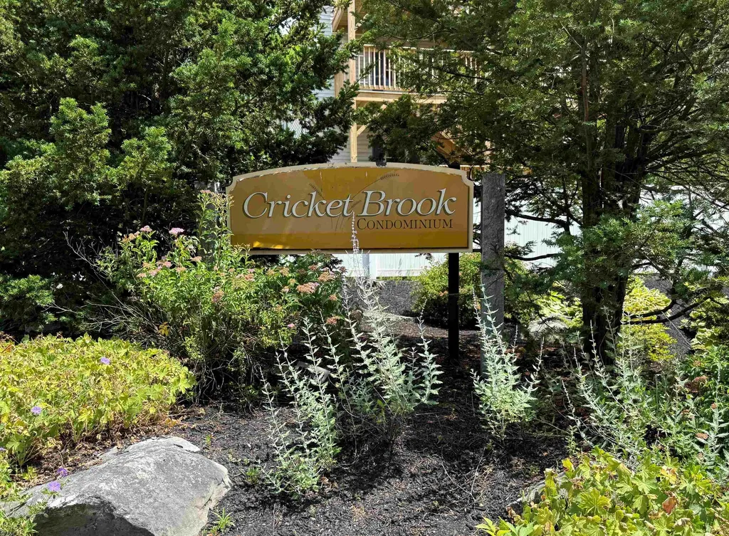 93 Henry Law Avenue Dover NH 03820