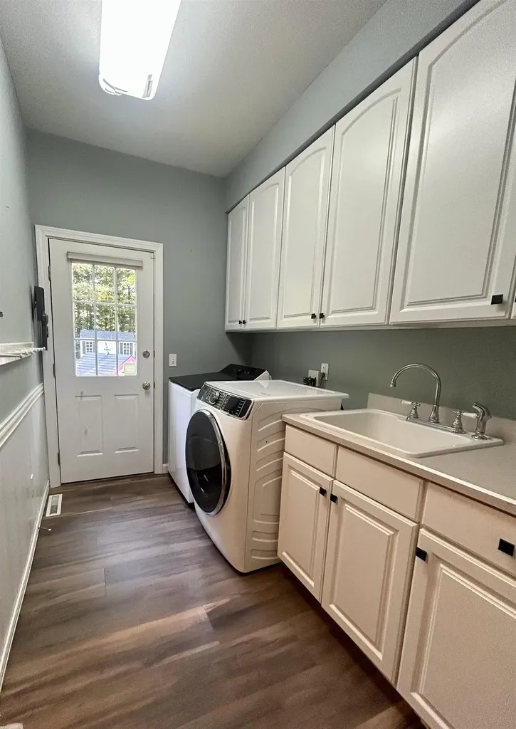 10 Debra Drive Essex VT 05452