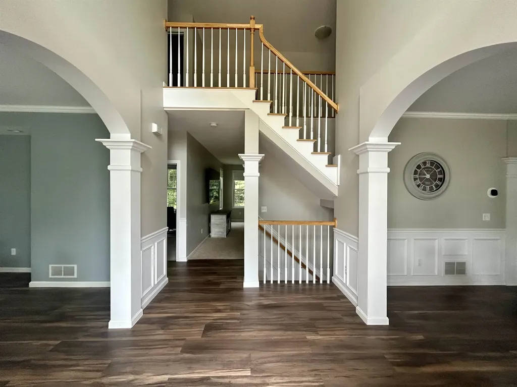 10 Debra Drive Essex VT 05452