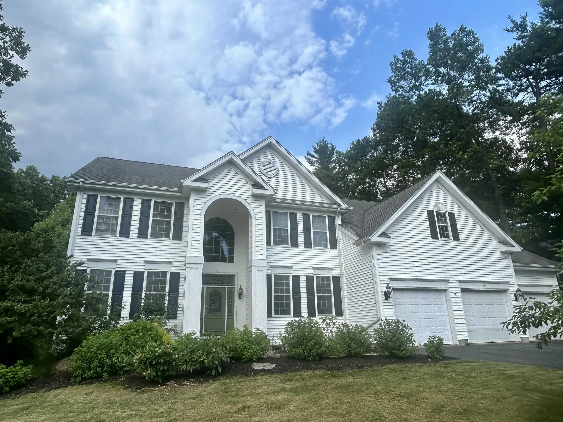 10 Debra Drive Essex VT 05452