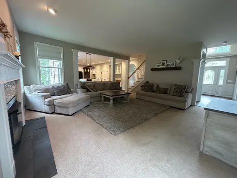 10 Debra Drive Essex VT 05452