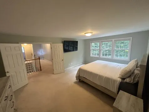 10 Debra Drive Essex VT 05452