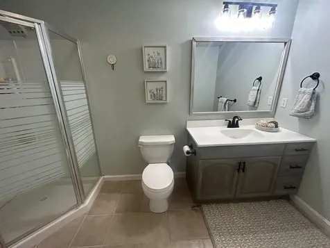 10 Debra Drive Essex VT 05452