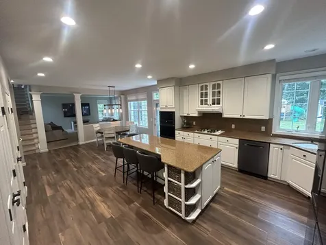 10 Debra Drive Essex VT 05452