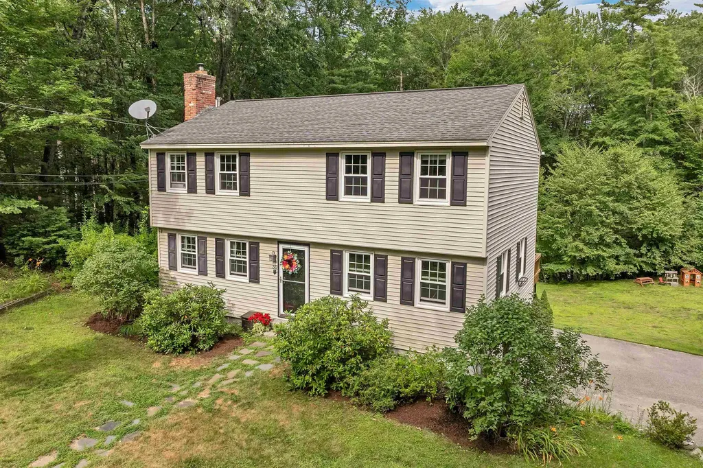 50 Buckridge Drive Amherst NH 03031