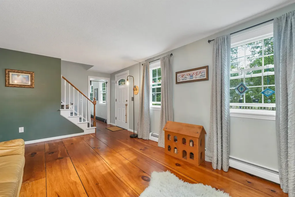 50 Buckridge Drive Amherst NH 03031