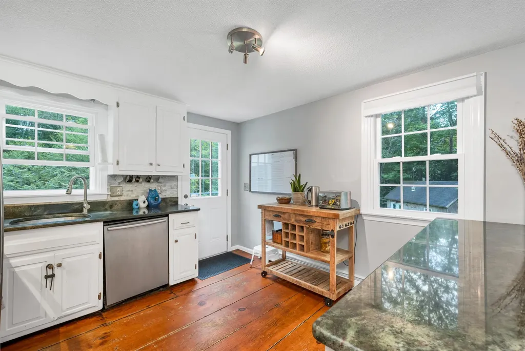 50 Buckridge Drive Amherst NH 03031