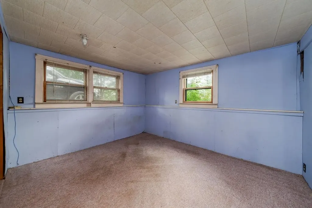 26 Fairview Avenue Lebanon NH 03766