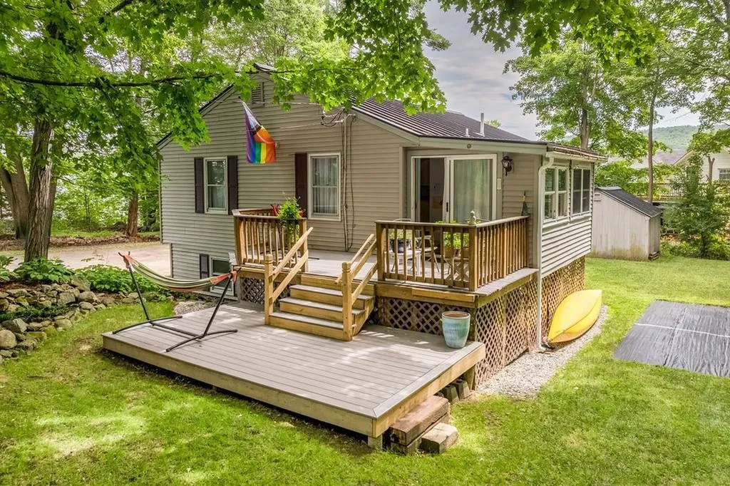 26 Fairview Avenue Lebanon NH 03766
