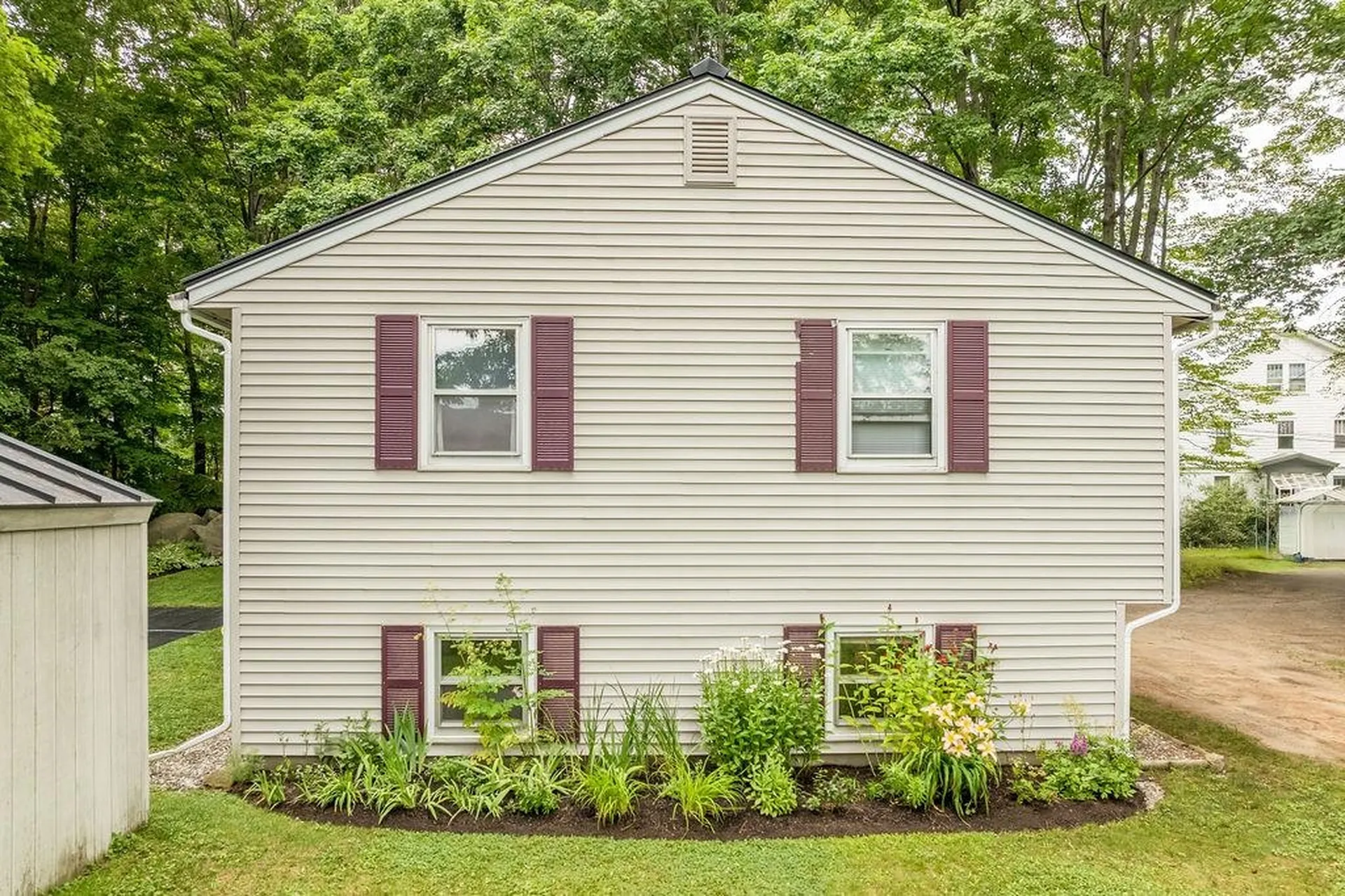 26 Fairview Avenue Lebanon NH 03766
