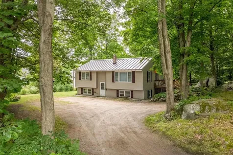 26 Fairview Avenue Lebanon NH 03766