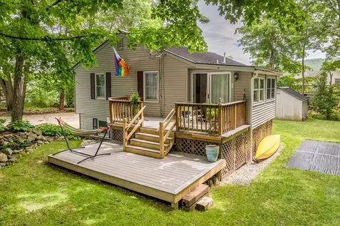 26 Fairview Avenue Lebanon NH 03766