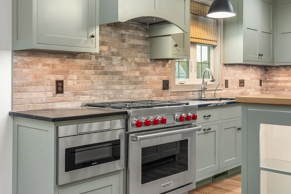 64 Boxwood Path Greenland NH 03840