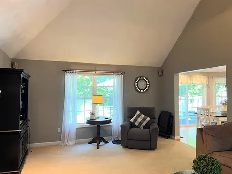4 Felicia Drive Newton NH 03858