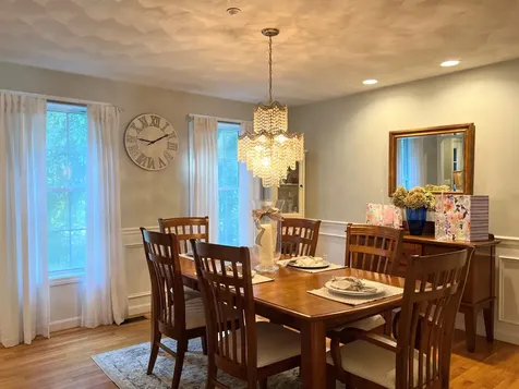4 Felicia Drive Newton NH 03858