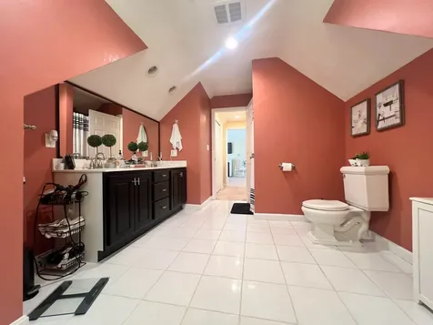 4 Felicia Drive Newton NH 03858