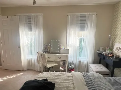 4 Felicia Drive Newton NH 03858