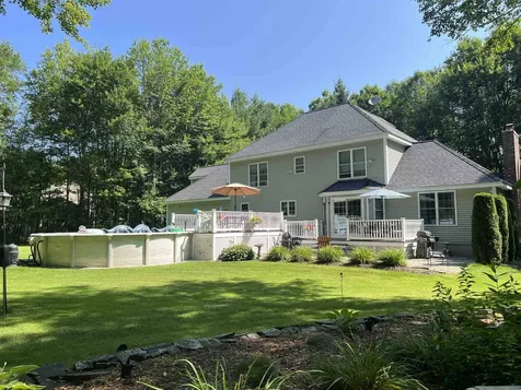 4 Felicia Drive Newton NH 03858