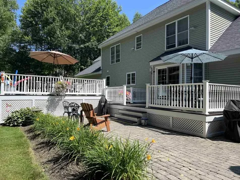 4 Felicia Drive Newton NH 03858