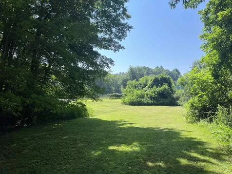 4 Felicia Drive Newton NH 03858