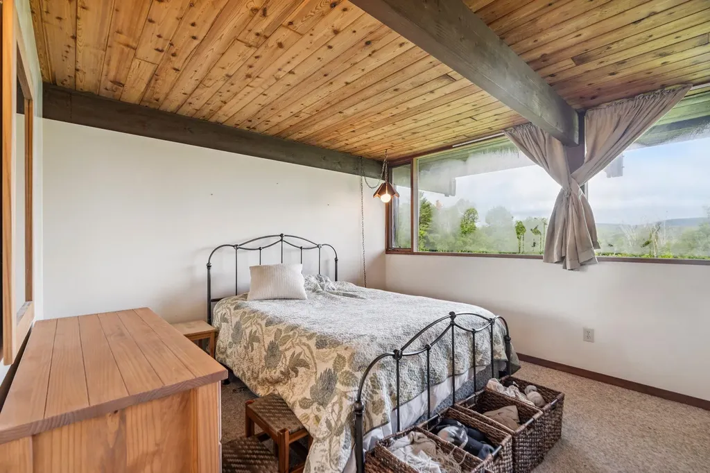 104 Deer Run West Windsor VT 05037