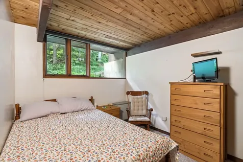 104 Deer Run West Windsor VT 05037