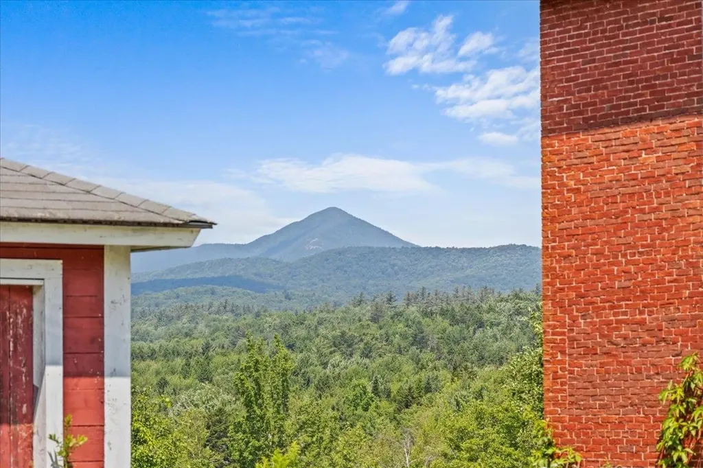 33 Sterling Valley Road Morristown VT 05661