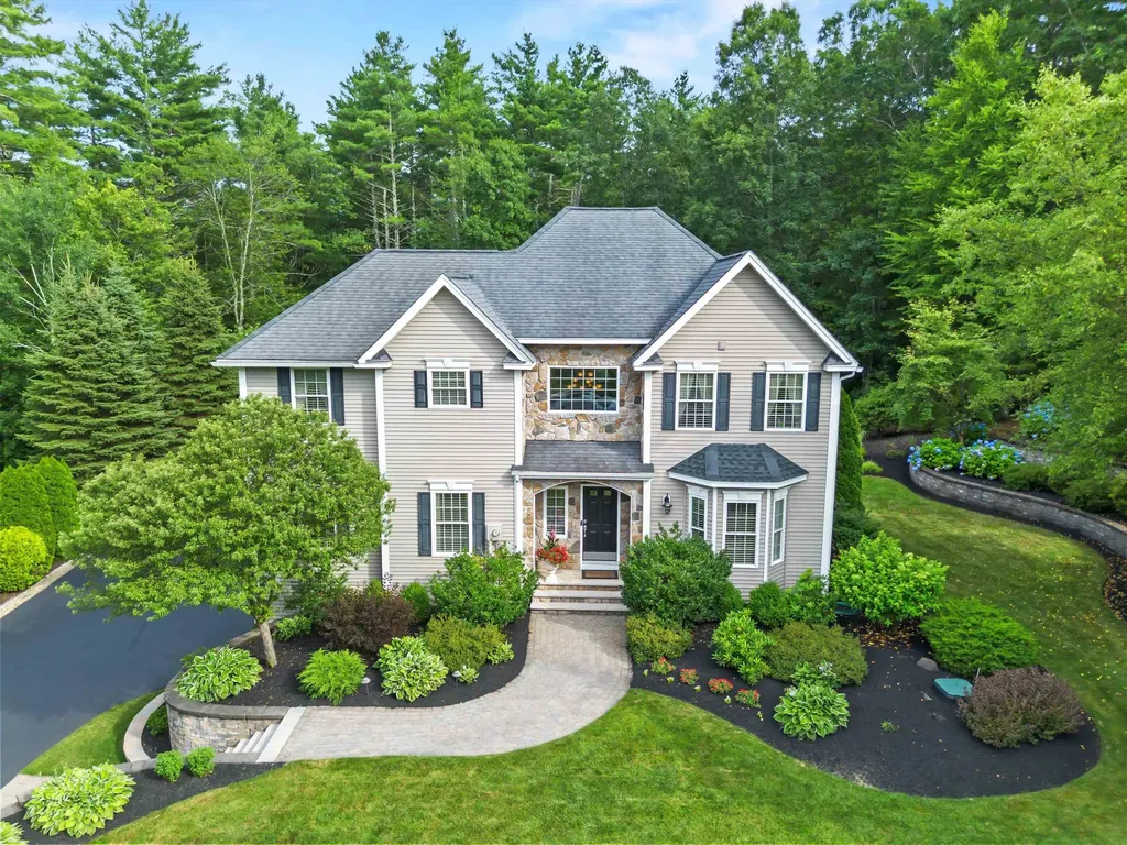 30 Tyng Hill Road Hollis NH 03049