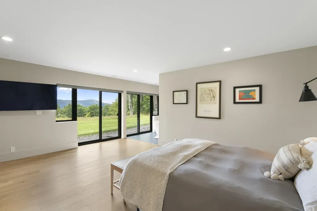 136 Woodsman Extension Dover VT 05356