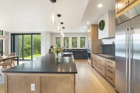 136 Woodsman Extension Dover VT 05356