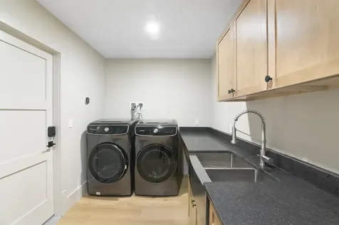 136 Woodsman Extension Dover VT 05356