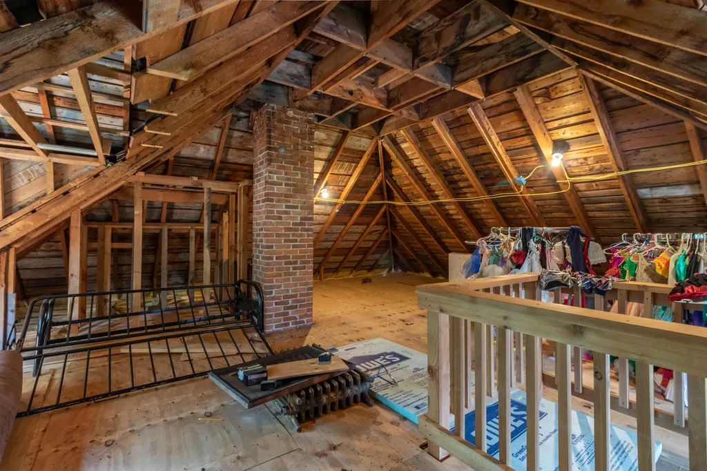 4 Willoughby Avenue Orleans VT 05860