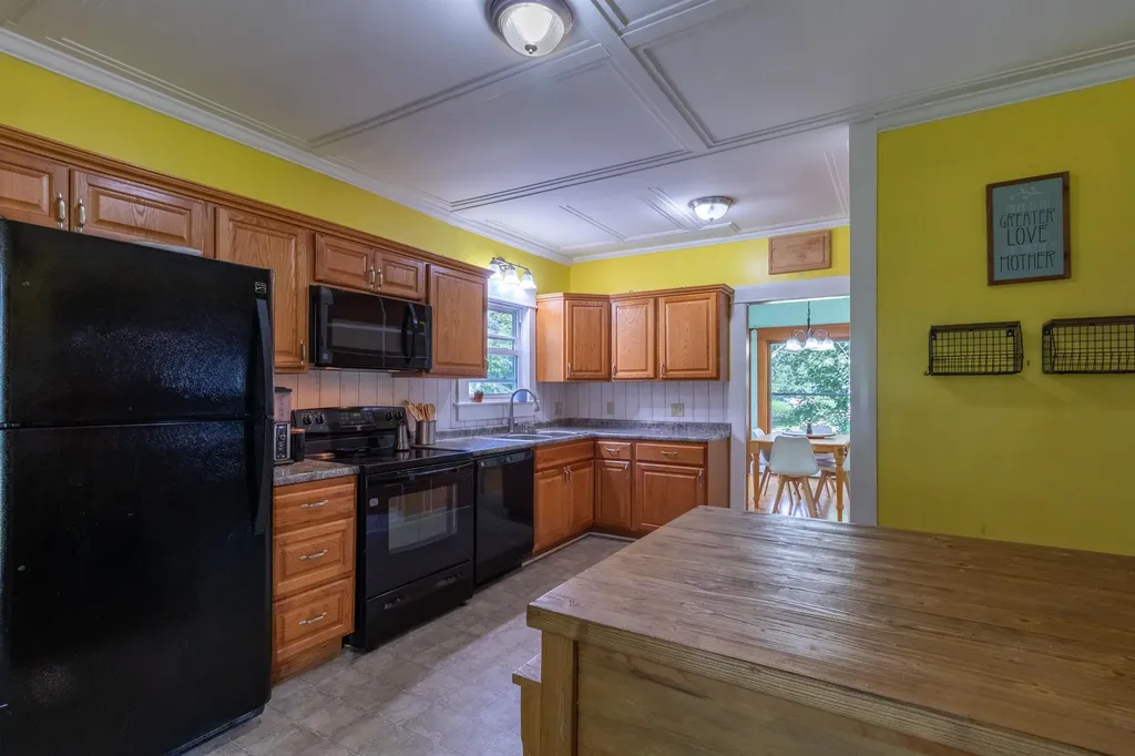 4 Willoughby Avenue Orleans VT 05860