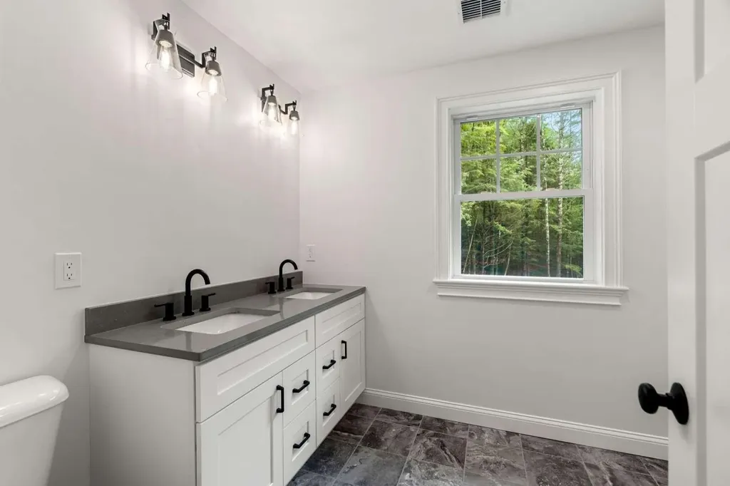 42 Horne Road Belmont NH 03220