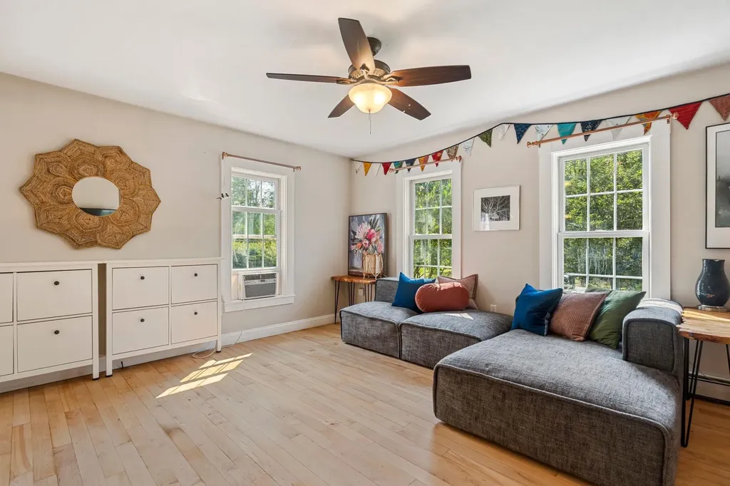 14 Evans Road Wilmot NH 03287