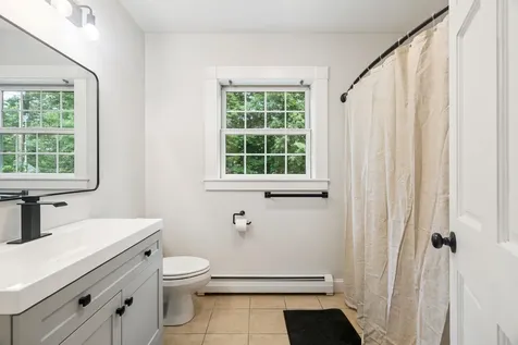 14 Evans Road Wilmot NH 03287