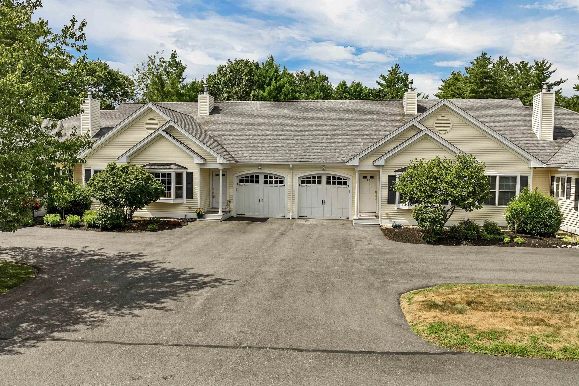 13 Lamplighter Village Road Windham NH 03087