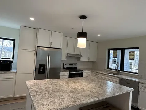 30 Ladds Lane Epping NH 03042