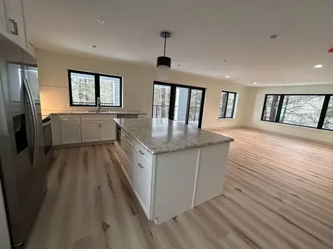 30 Ladds Lane Epping NH 03042