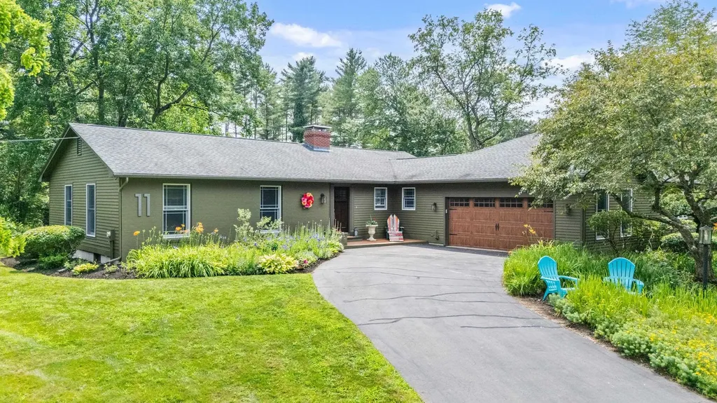 11 Bela View Drive Bow NH 03304