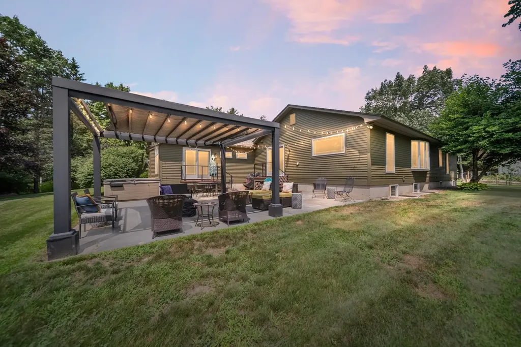 11 Bela View Drive Bow NH 03304