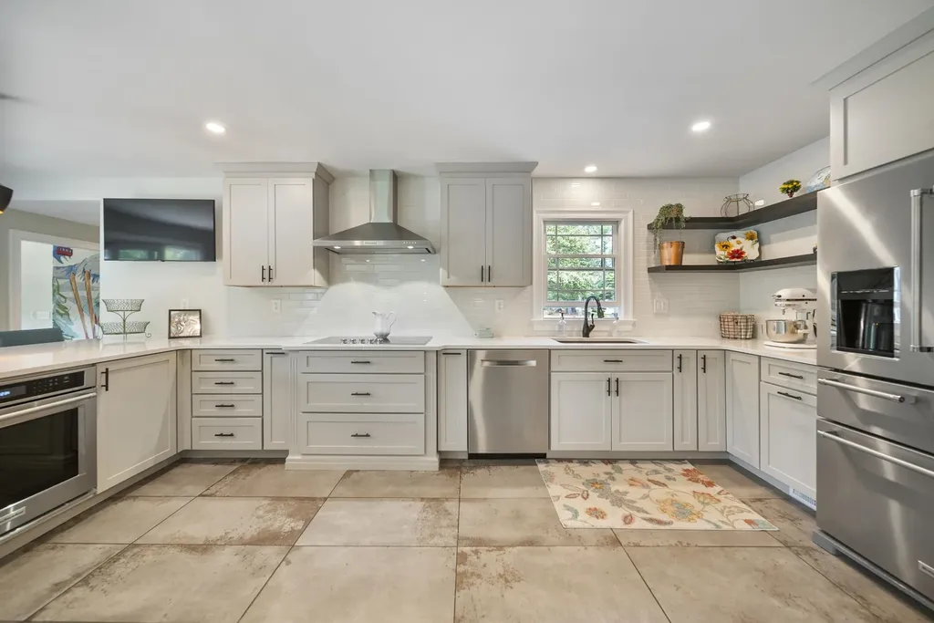 11 Bela View Drive Bow NH 03304