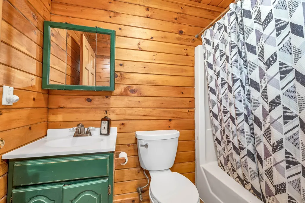 2283 Chase Hollow Road Bradford VT 05033