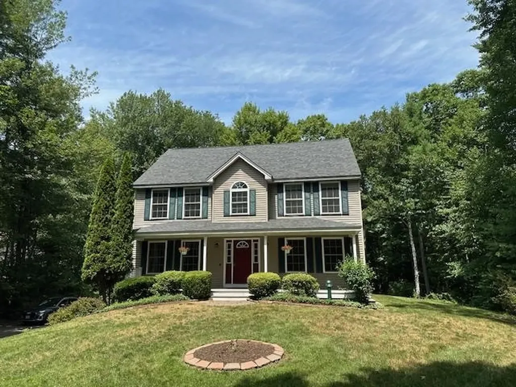 6 Whitetail Lane Chester NH 03036